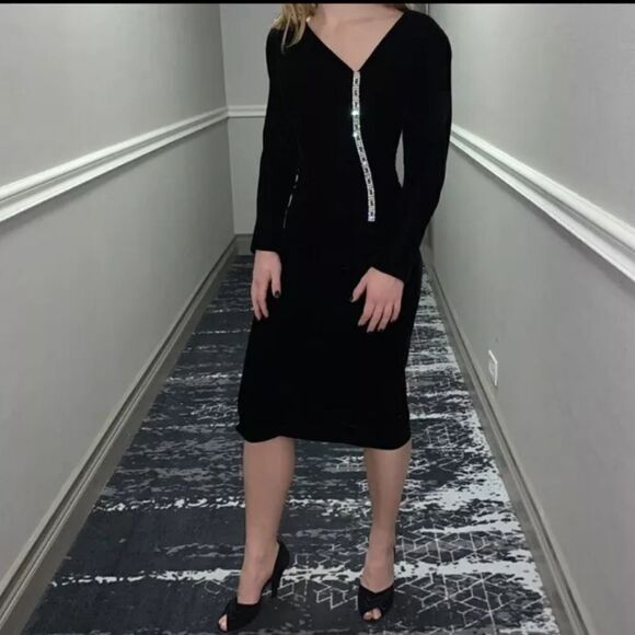 Oscar de la Renta - Picture 3 of 17